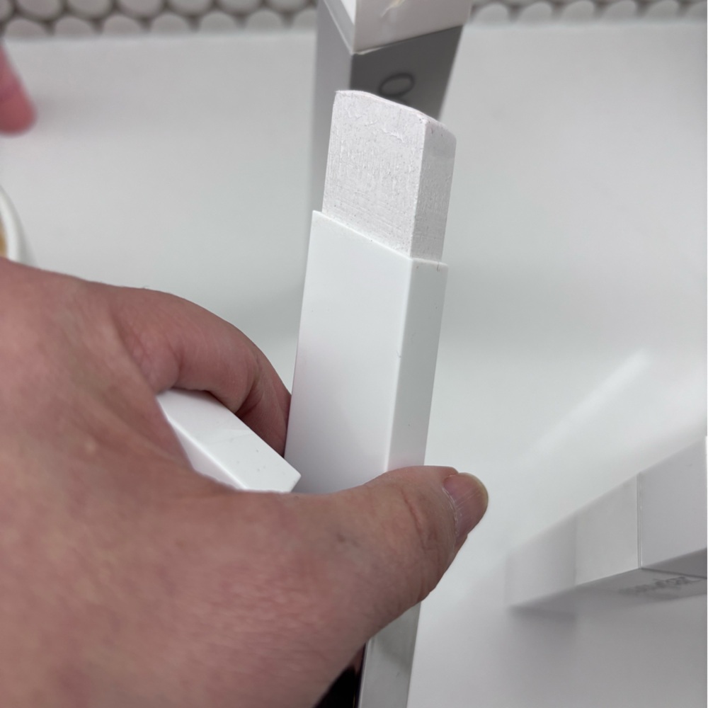 Ivory White Color Adapting Foundation Stick - Picture 5 of 6
